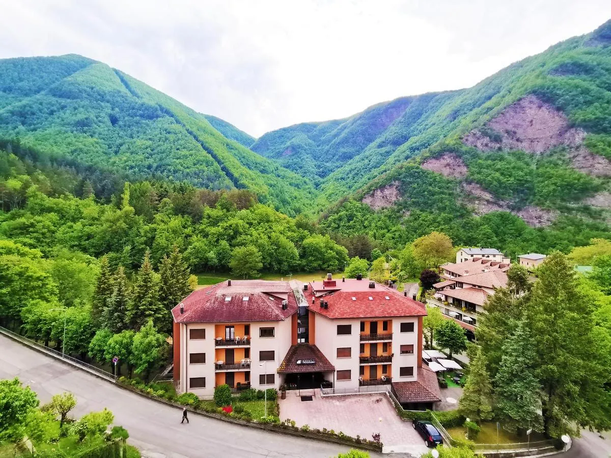 GranChalet sul Cimone I love Montecreto 103 Aparthotel